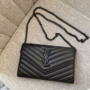 🎀🐰 NWOT YSL Black Chevron Clutch with black logo | YSL WOC
